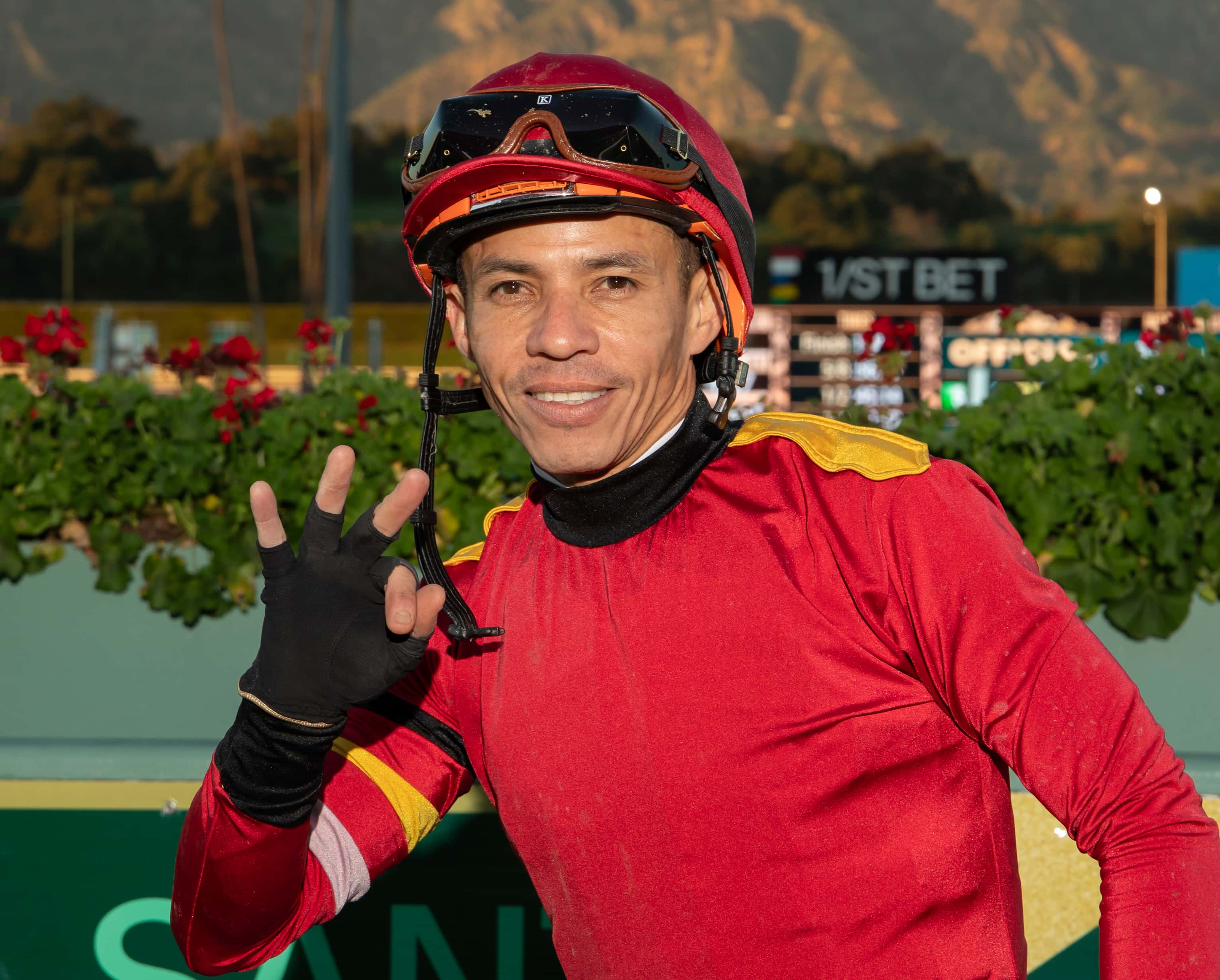 JARAMILLO, EMISAEL 3 WIN DAY 1.9.26